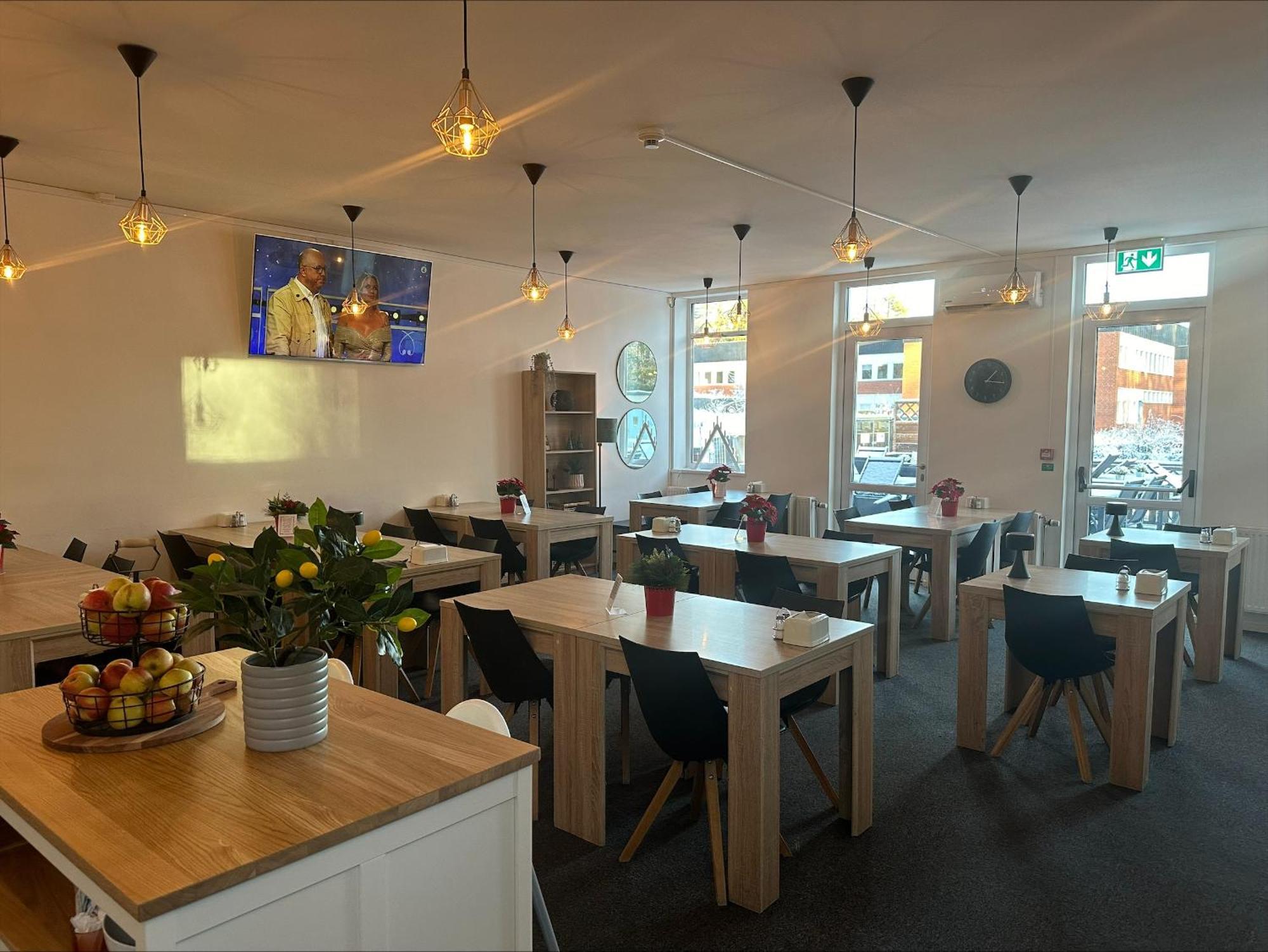 Almnaes Park Hotel Södertälje Zewnętrze zdjęcie