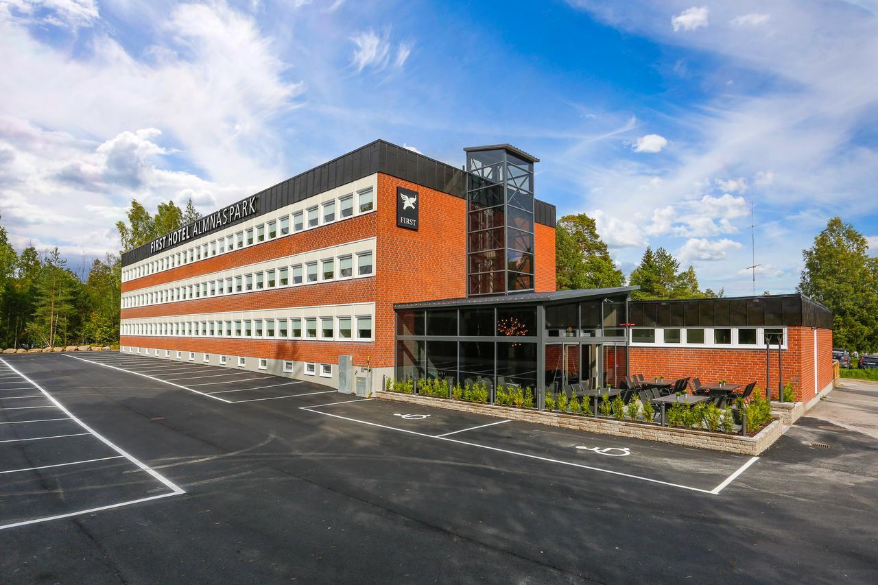 Almnaes Park Hotel Södertälje Zewnętrze zdjęcie