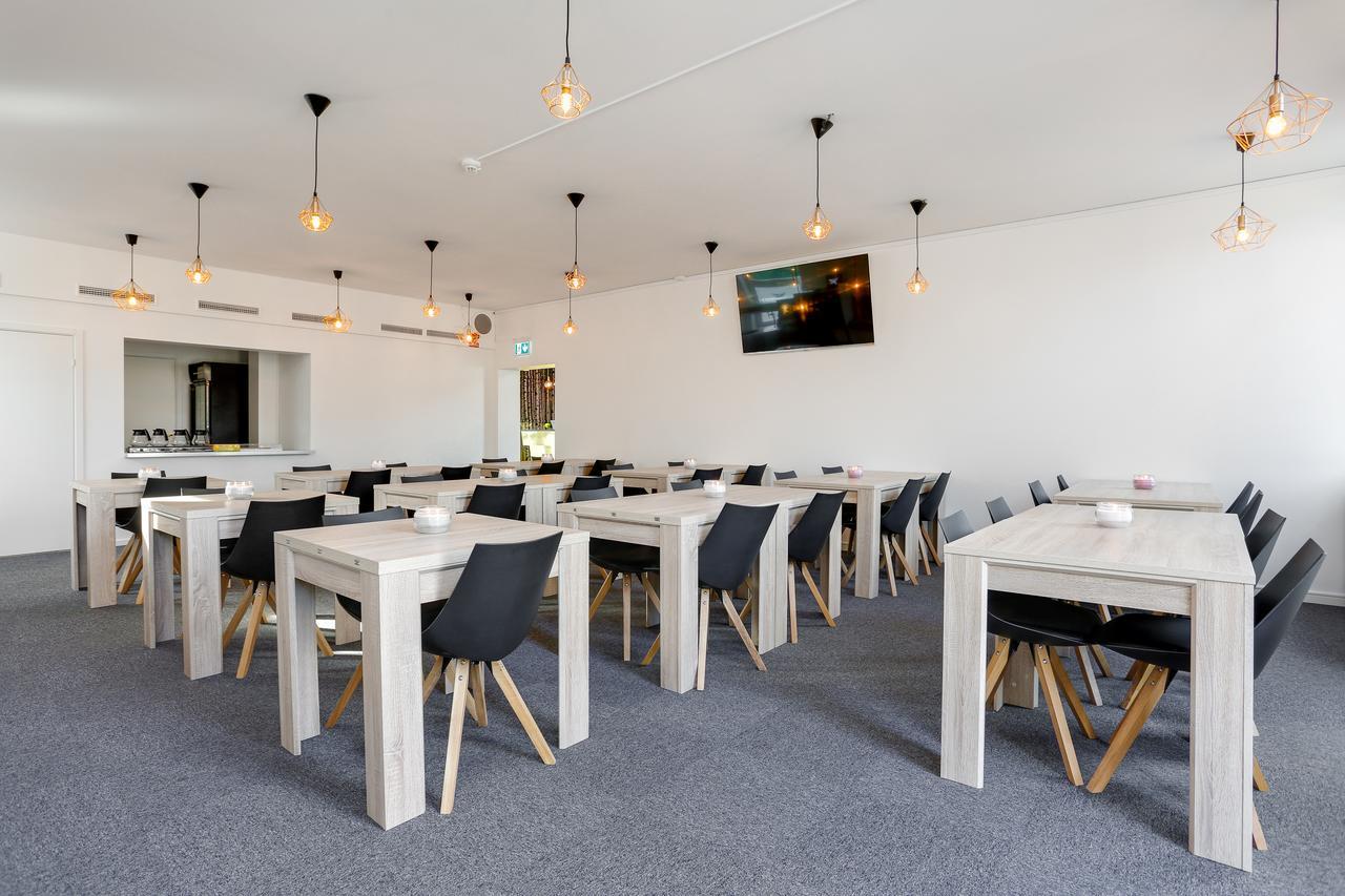 Almnaes Park Hotel Södertälje Zewnętrze zdjęcie